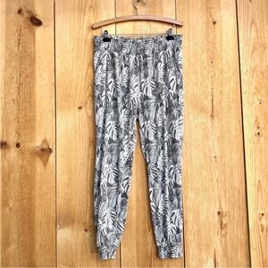 Pact Organic Cotton Joggers size small